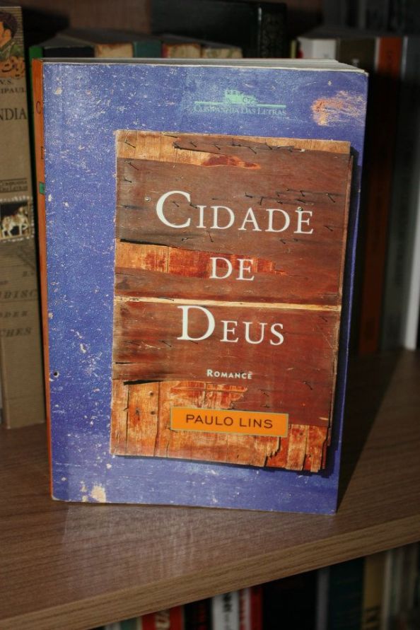 Esta é a edição que eu tenho. A primeira. 